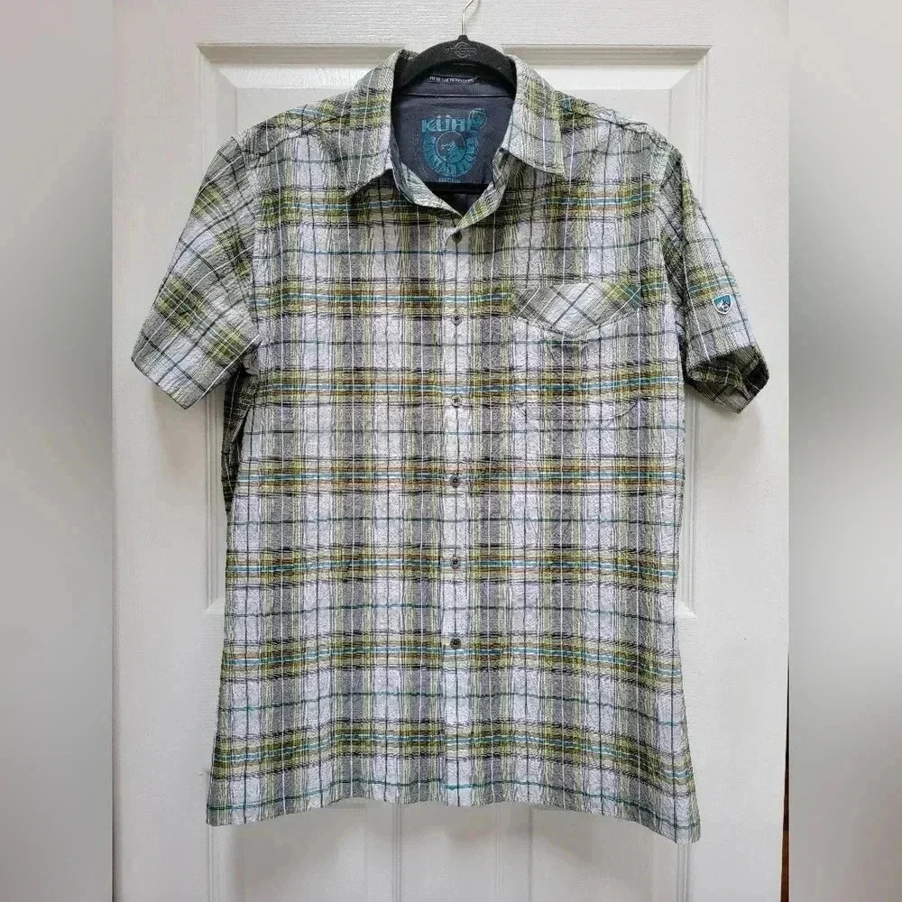 Kuhl Green Plaid Seersucker Crinkle Fabric Short Sleeve Button Down Size Medium